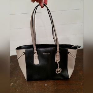 MK large voyager tote